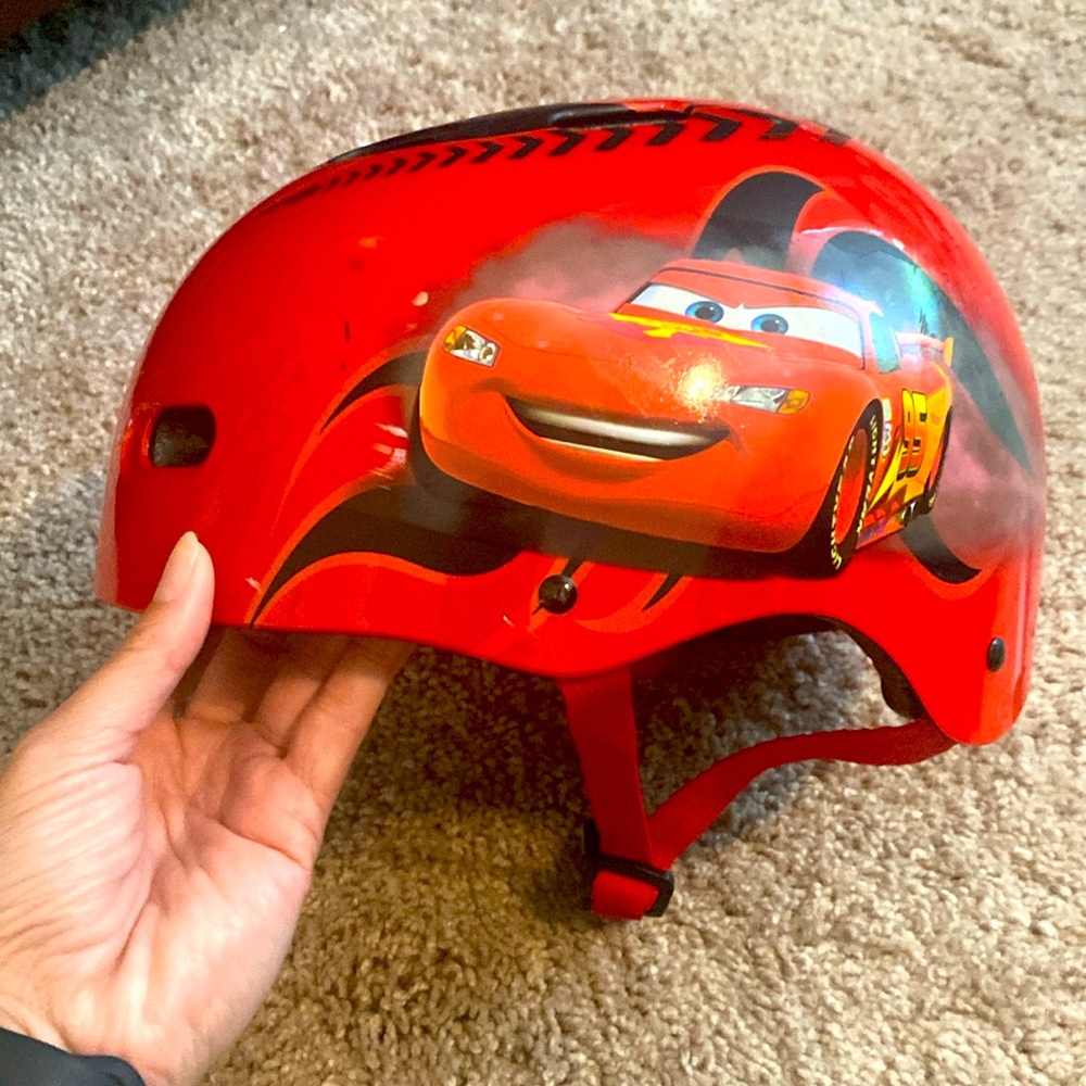 Disney PIXAR - CARS helmet, CHLD size 12/13, pre-loved